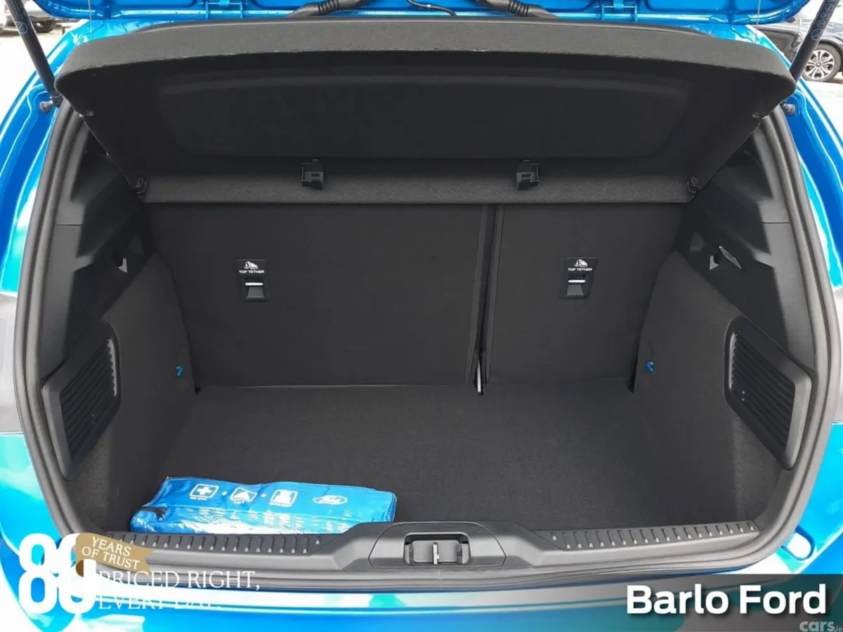 Ford Focus Hatchback, Petrol, 2025, Blue
