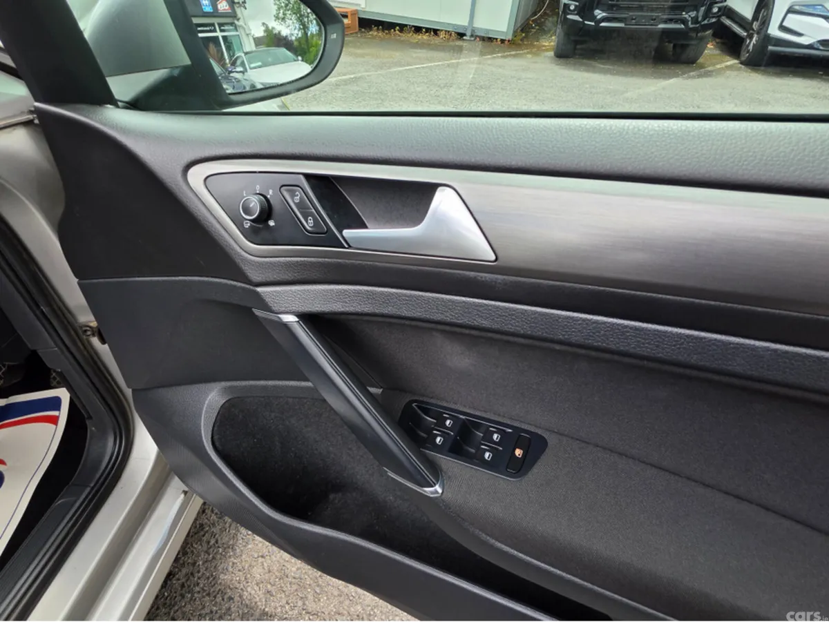 Volkswagen Golf Hatchback, Petrol, 2013, Silver