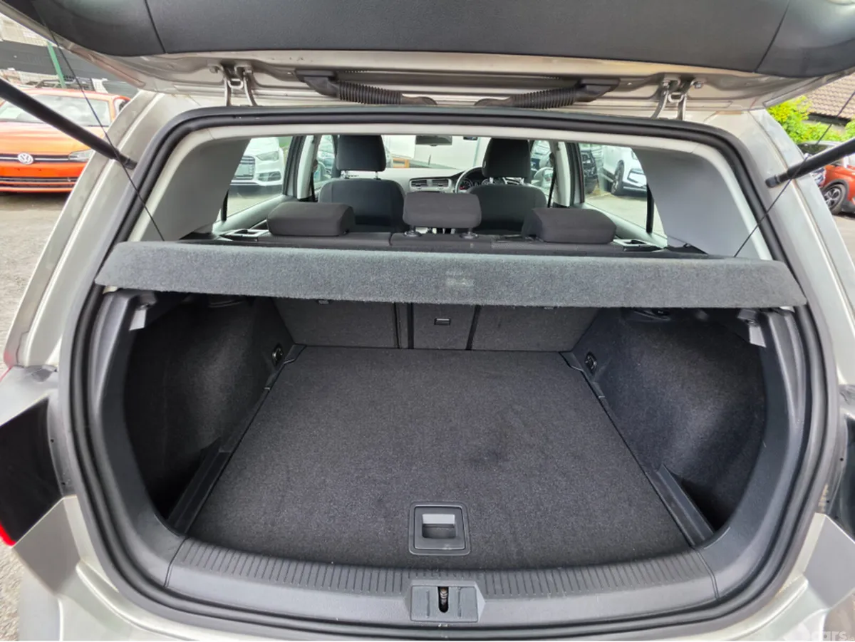 Volkswagen Golf Hatchback, Petrol, 2013, Silver