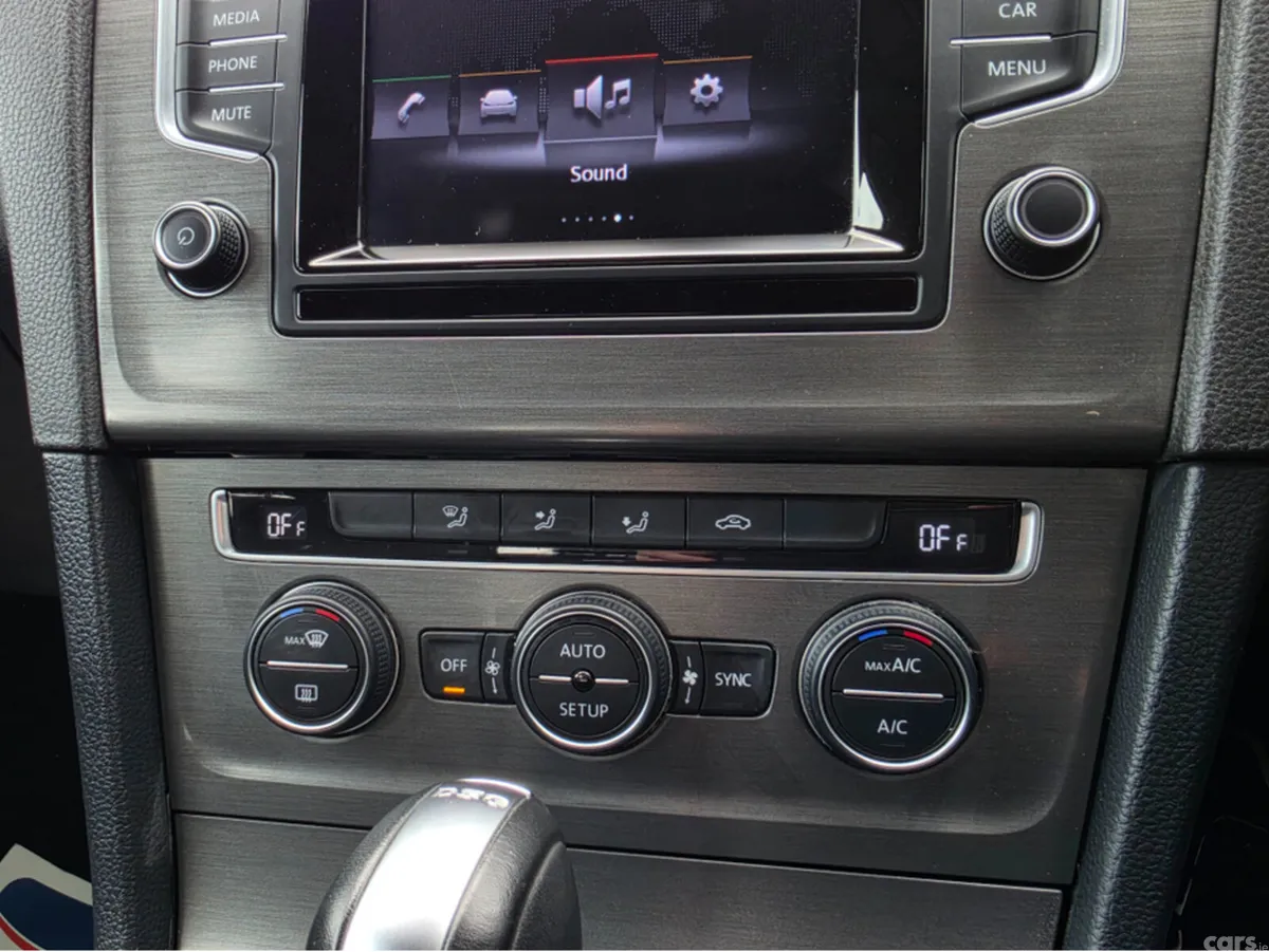 Volkswagen Golf Hatchback, Petrol, 2013, Silver