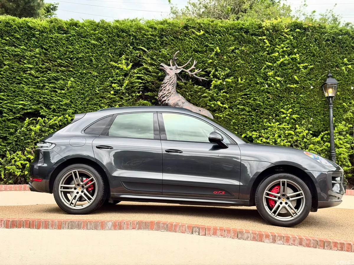 Porsche Macan SUV, Petrol, 2021, Grey