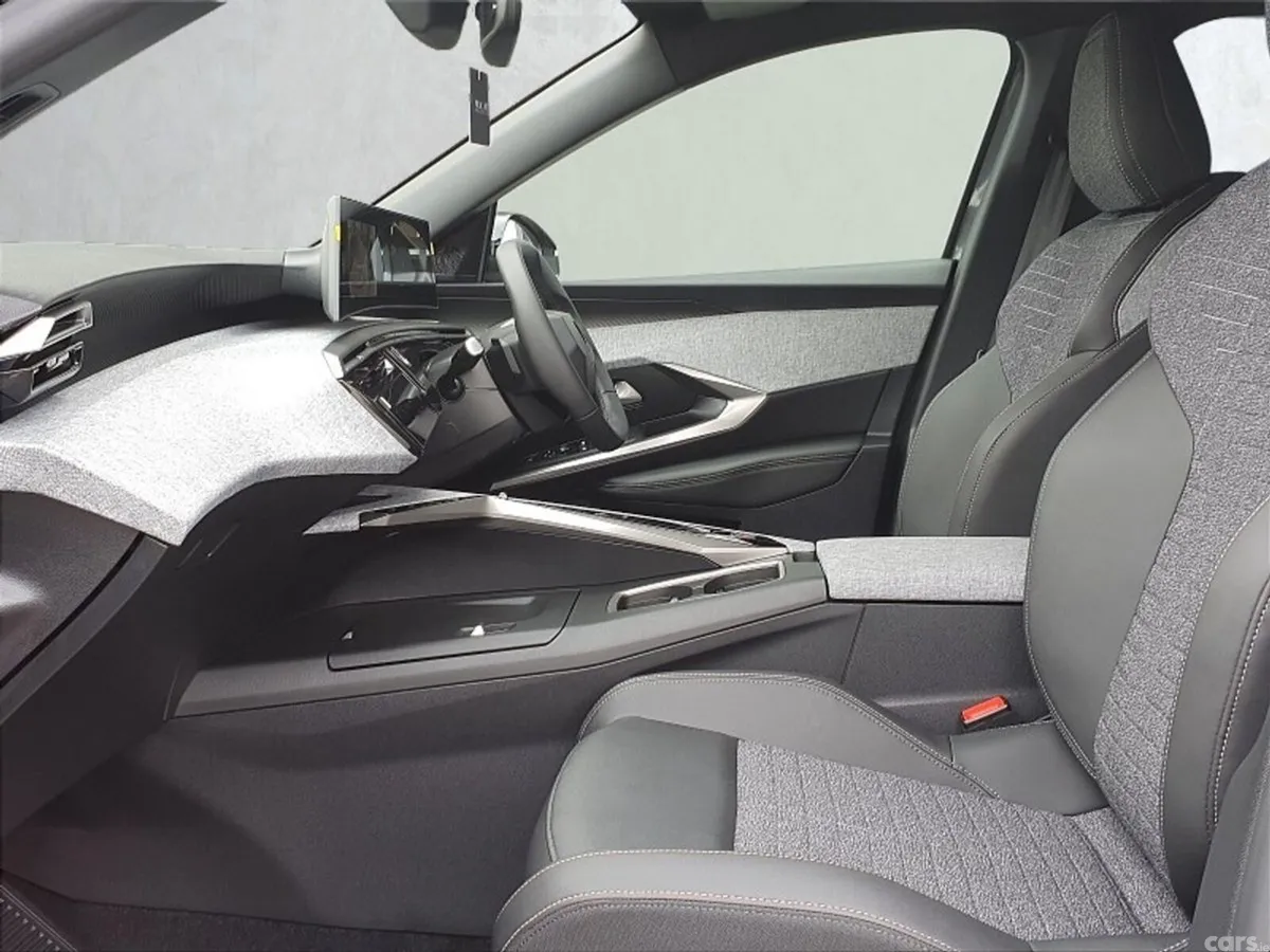Peugeot 3008 SUV, Electric, 2026, Grey