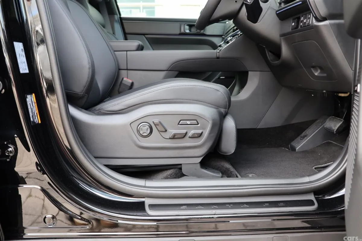 Hyundai Santa Fe SUV, Petrol Plug-in Hybrid, 2026, Black