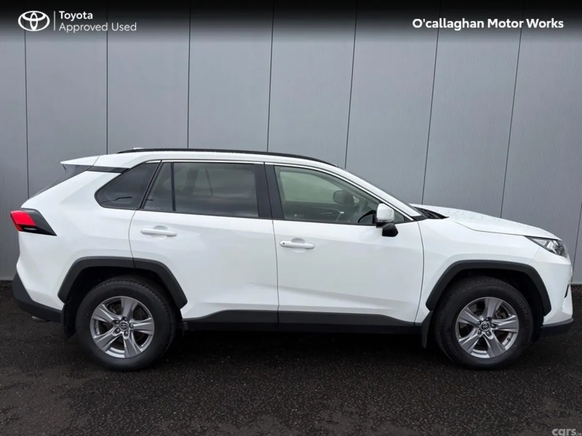 Toyota RAV4 SUV, Petrol Hybrid, 2024, White