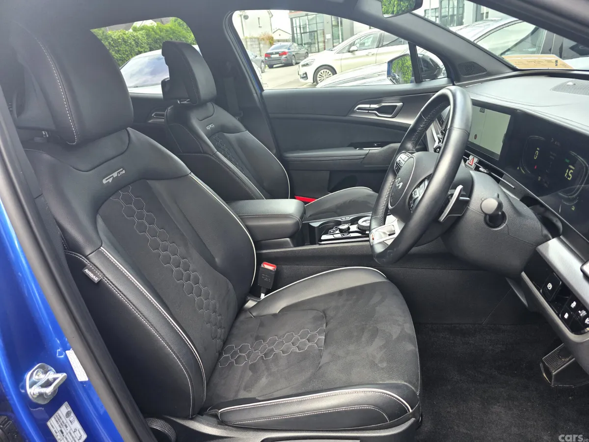 Kia Sportage SUV, Petrol Plug-in Hybrid, 2025, Blue