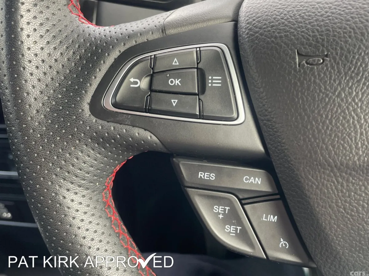 Ford EcoSport Hatchback, Petrol, 2023, Silver