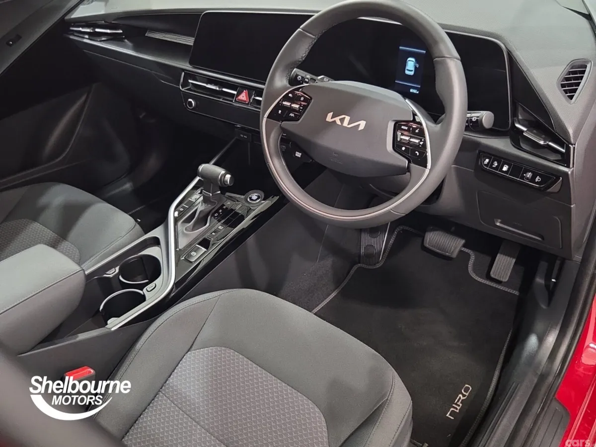 Kia Niro Estate, Petrol Hybrid, 2025, Red
