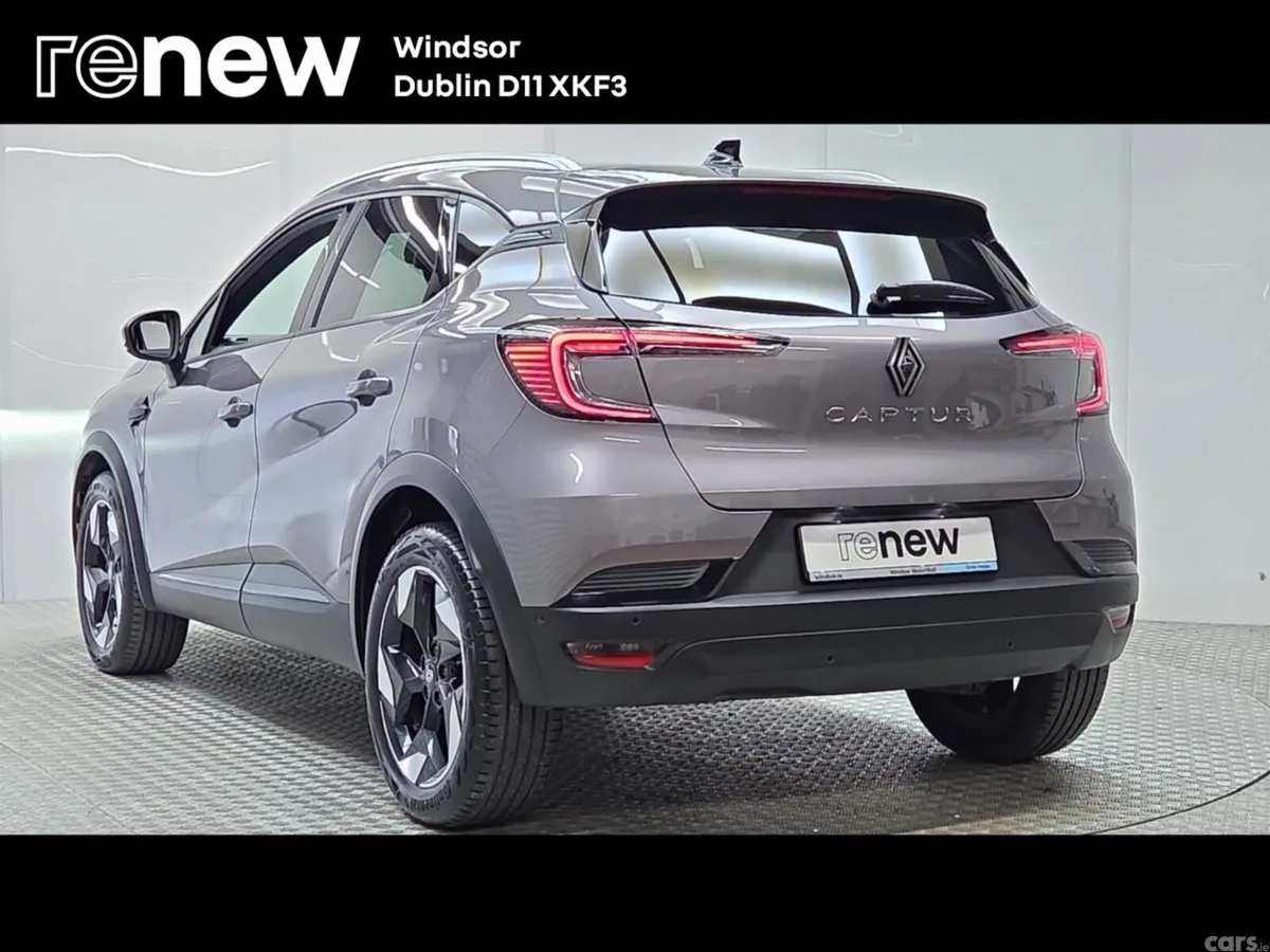 Renault Captur Hatchback, Petrol, 2025, Grey