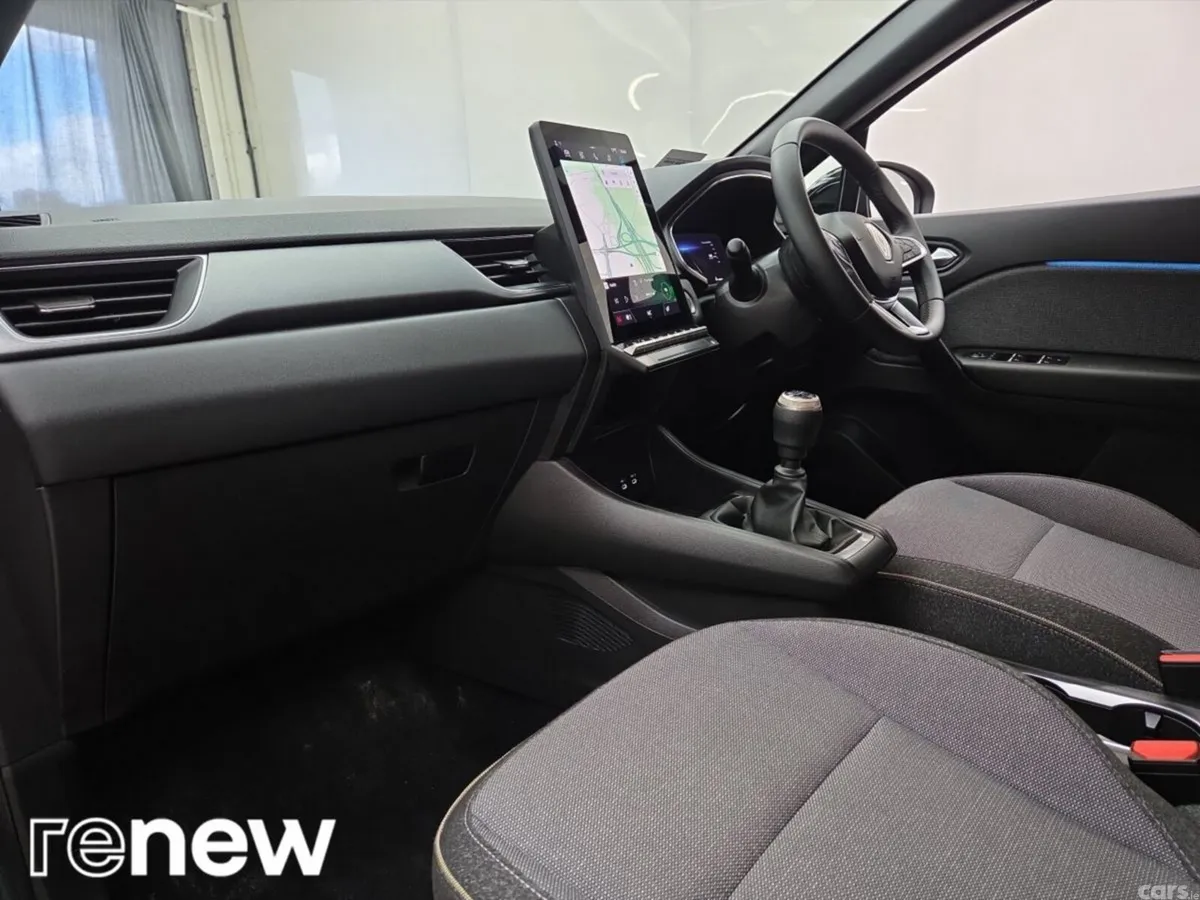 Renault Captur Hatchback, Petrol, 2025, Grey