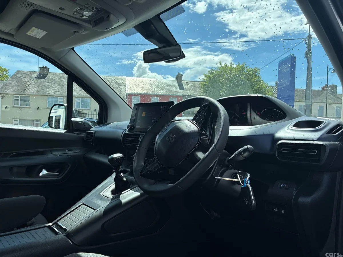 Peugeot Rifter MPV, Diesel, 2023, Grey