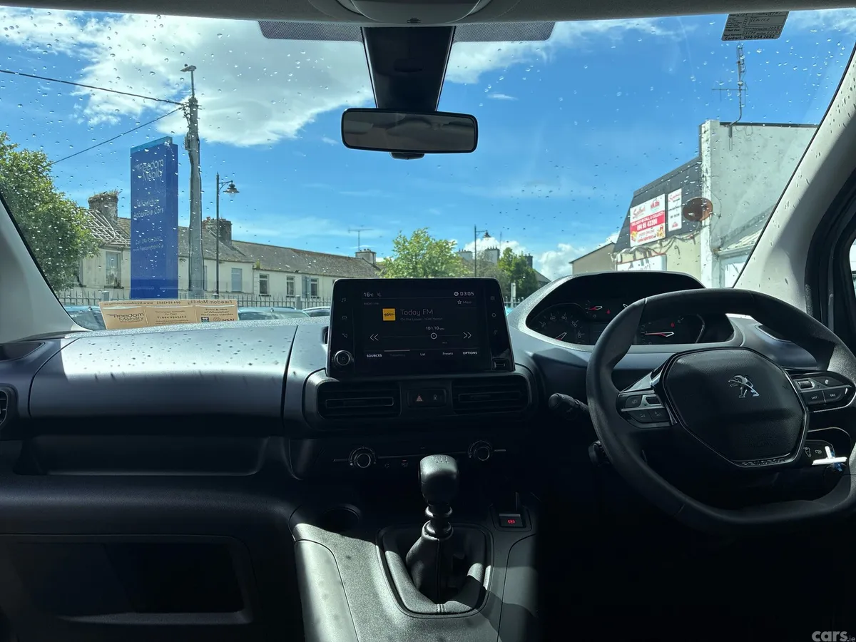 Peugeot Rifter MPV, Diesel, 2023, Grey