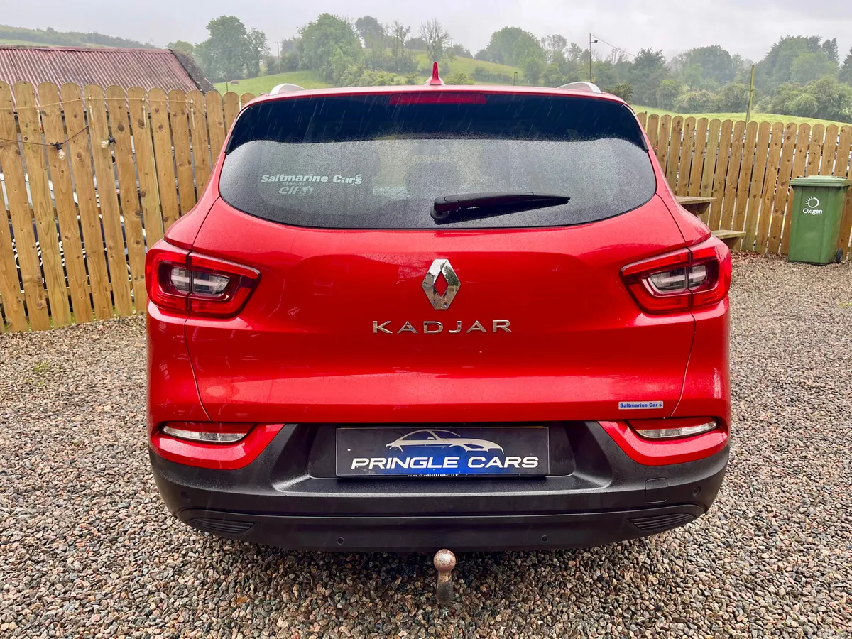 Renault Kadjar SUV, Petrol, 2019, Red