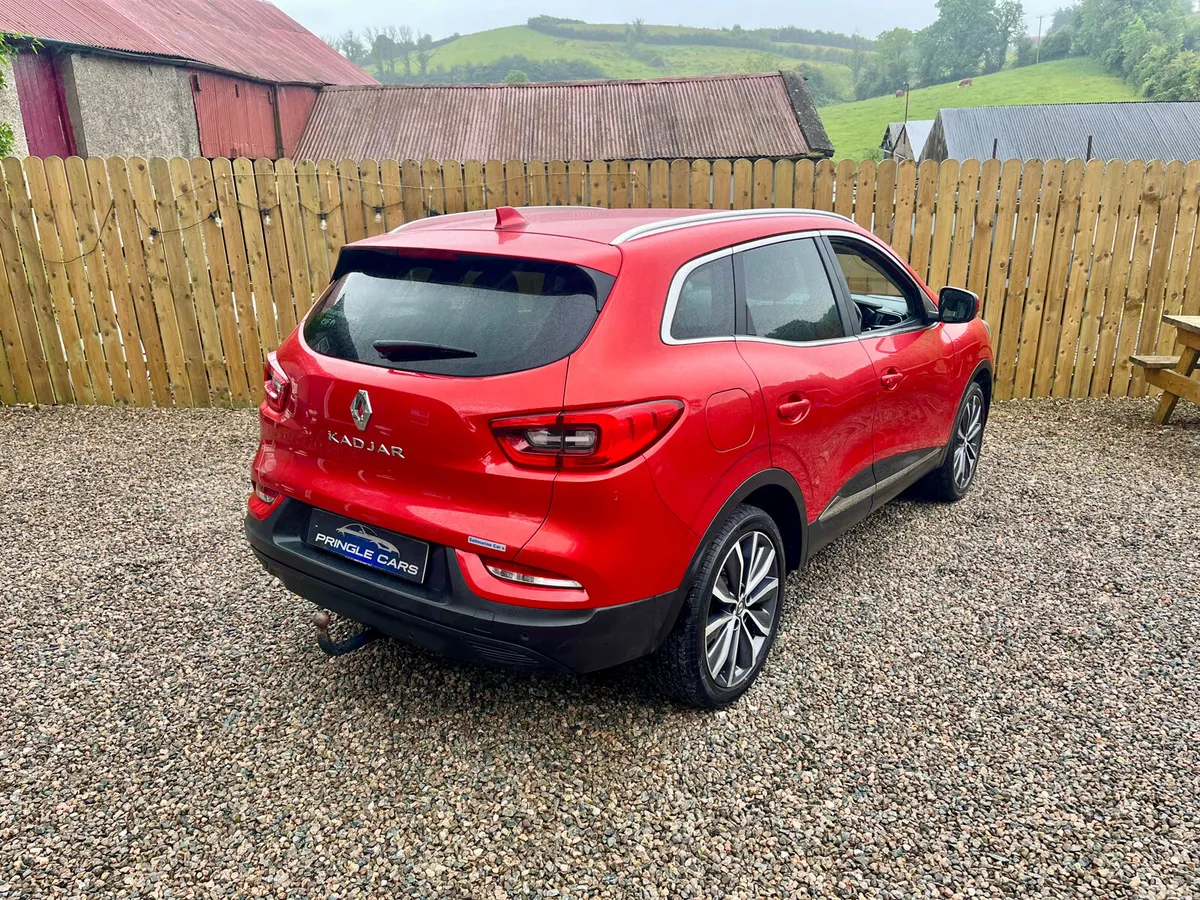 Renault Kadjar SUV, Petrol, 2019, Red