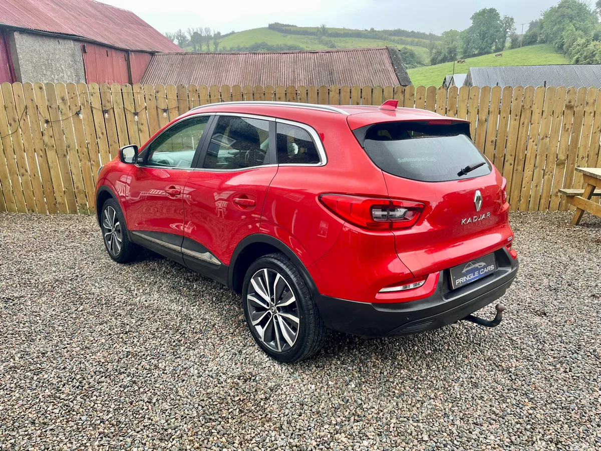 Renault Kadjar SUV, Petrol, 2019, Red