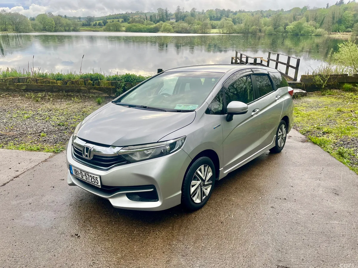 Honda Shuttle MPV, Petrol Hybrid, 2018, Silver