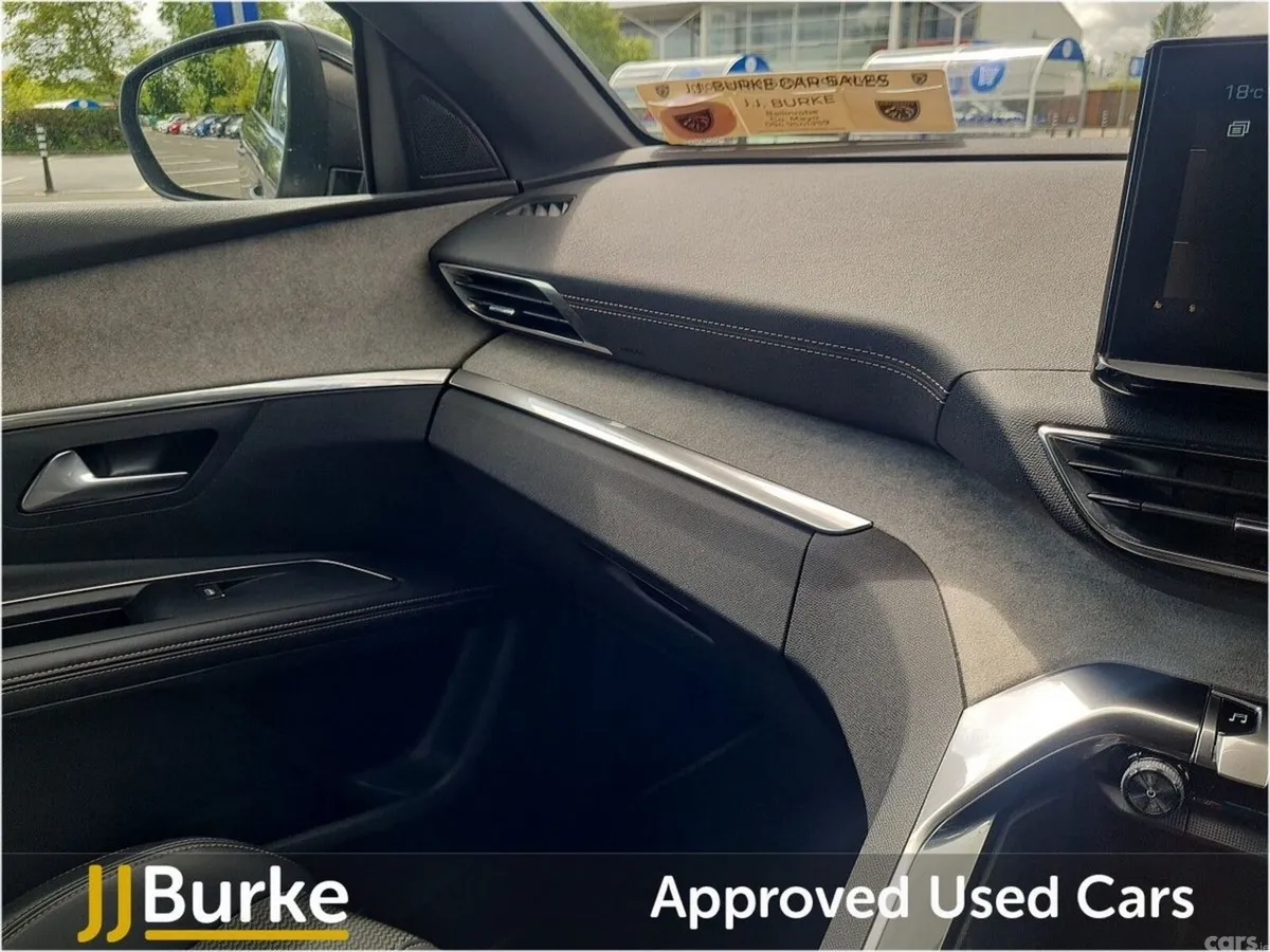 Peugeot 5008 SUV, Diesel, 2022, Grey