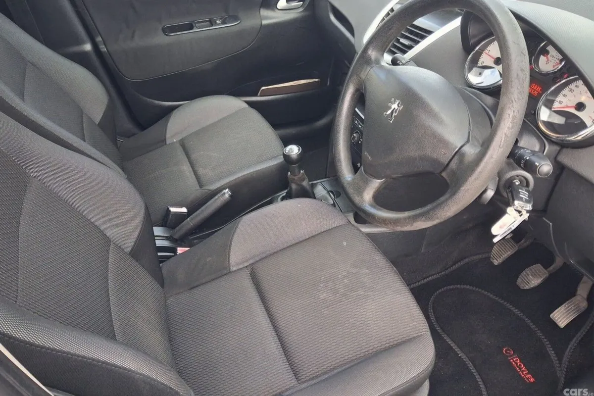 Peugeot 207 Estate, Diesel, 2009, Black