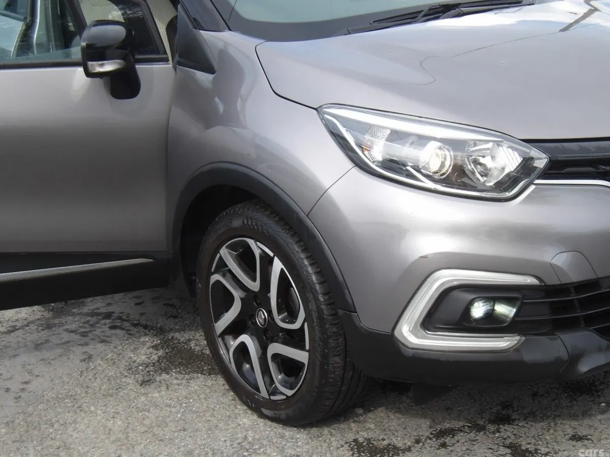 Renault Captur Hatchback, Diesel, 2019, Grey