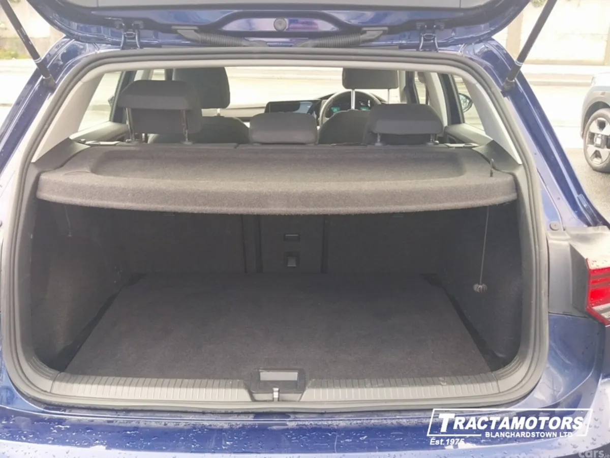 Volkswagen Golf Hatchback, Petrol, 2024, Blue