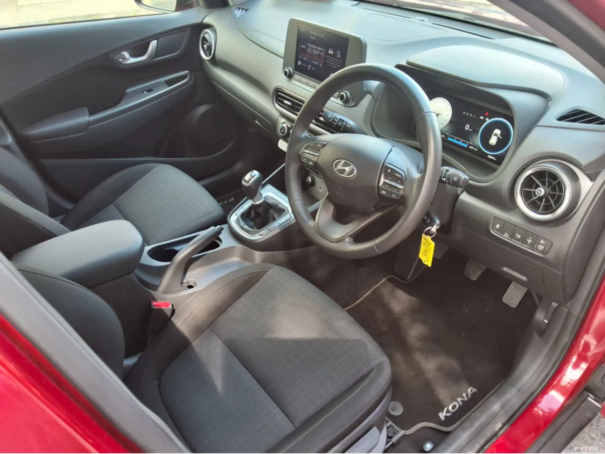 Hyundai KONA SUV, Petrol, 2021, Red