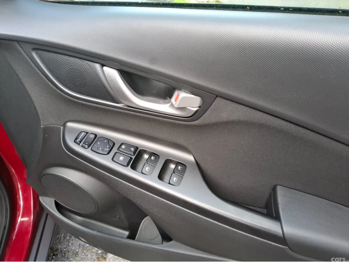 Hyundai KONA SUV, Petrol, 2021, Red