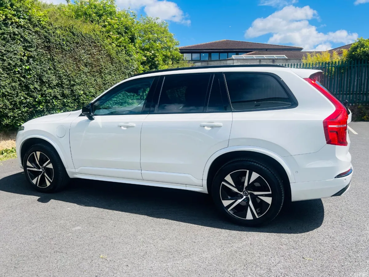 Volvo XC90 SUV, Petrol Plug-in Hybrid, 2023, White