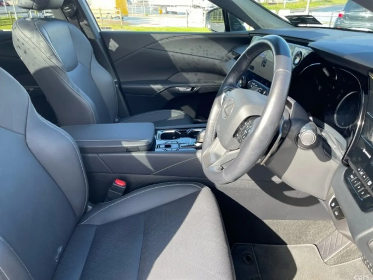 Lexus RX450H+ SUV, Petrol Plug-in Hybrid, 2023, Grey
