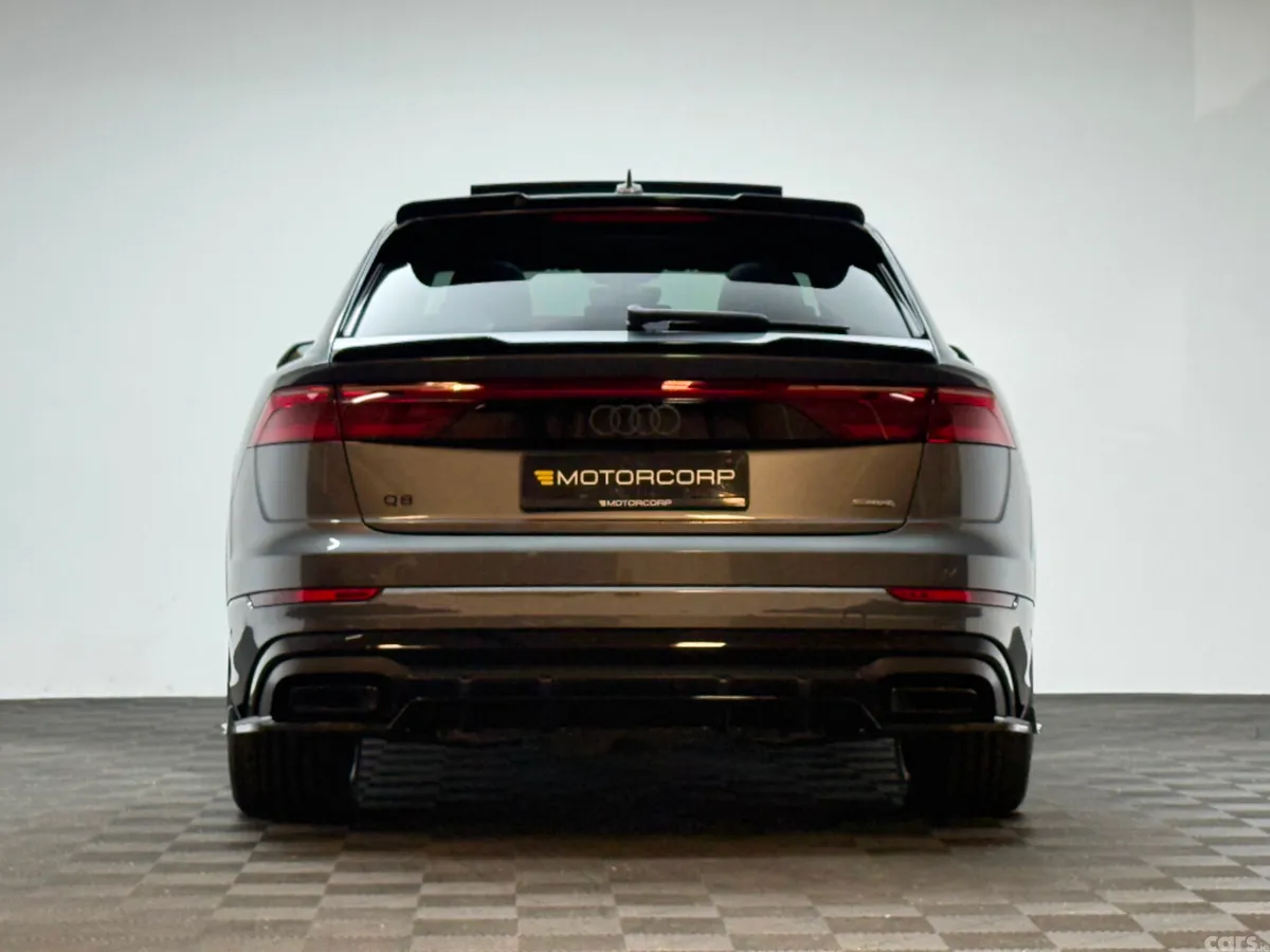 Audi Q8 SUV, Petrol Plug-in Hybrid, 2025, Grey