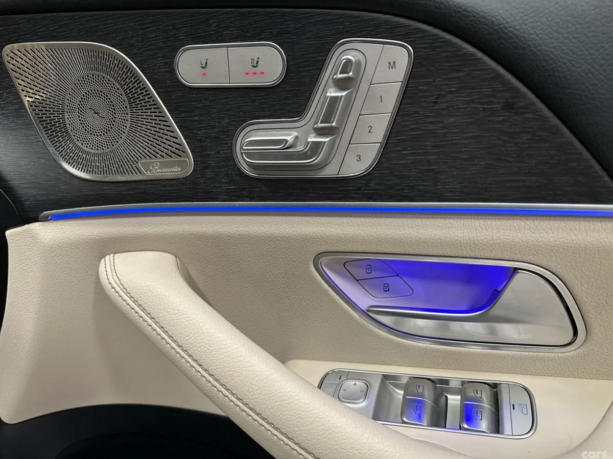 Mercedes-Benz GLE SUV, Diesel Plug-in Hybrid, 2024, Blue