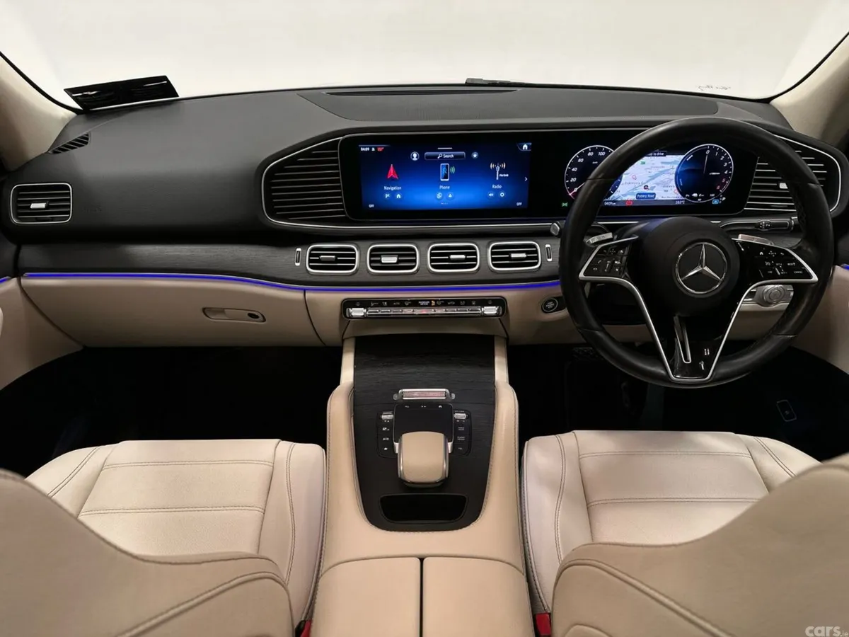 Mercedes-Benz GLE SUV, Diesel Plug-in Hybrid, 2024, Blue