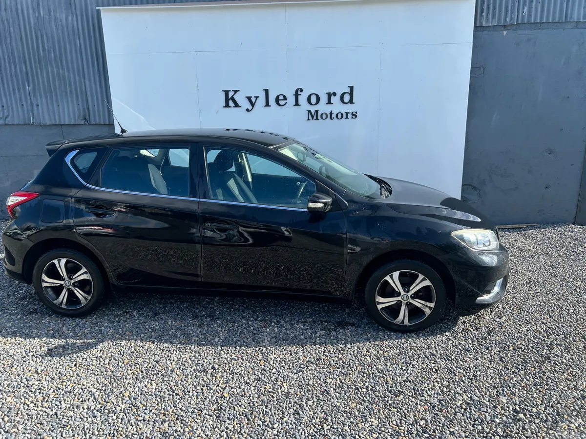 Nissan Pulsar Hatchback, Petrol, 2015, Black