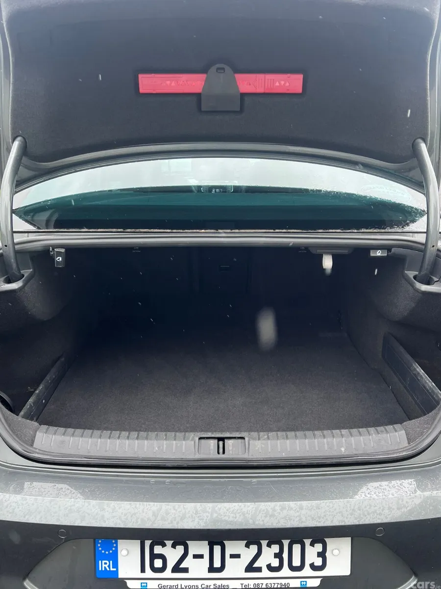 Volkswagen Passat Saloon, Diesel, 2016, Grey