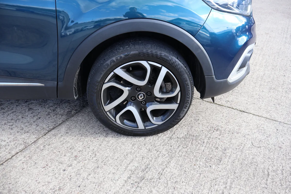 Renault Captur Hatchback, Diesel, 2019, Blue