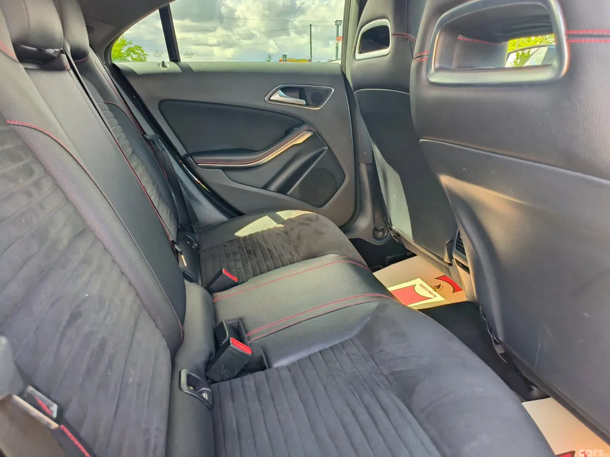 Mercedes-Benz CLA Saloon, Diesel, 2017, Blue