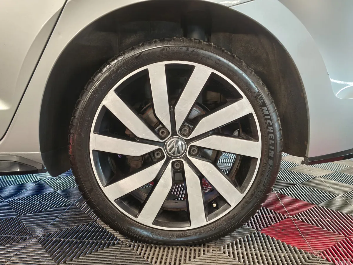 Volkswagen Touran MPV, Diesel, 2017, Silver