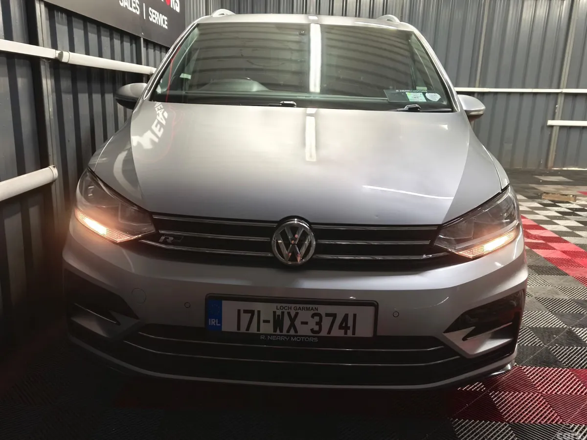 Volkswagen Touran MPV, Diesel, 2017, Silver