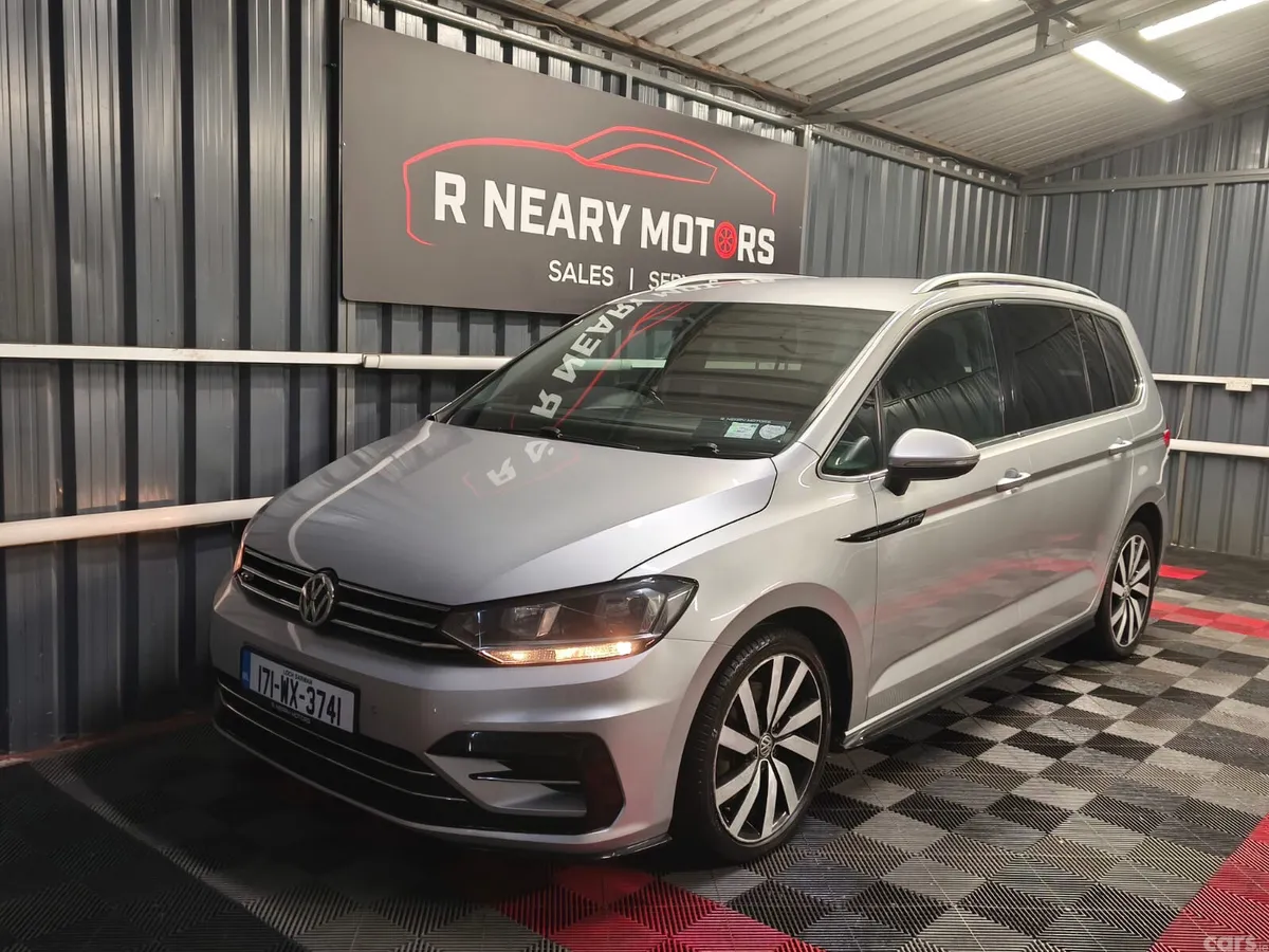 Volkswagen Touran MPV, Diesel, 2017, Silver