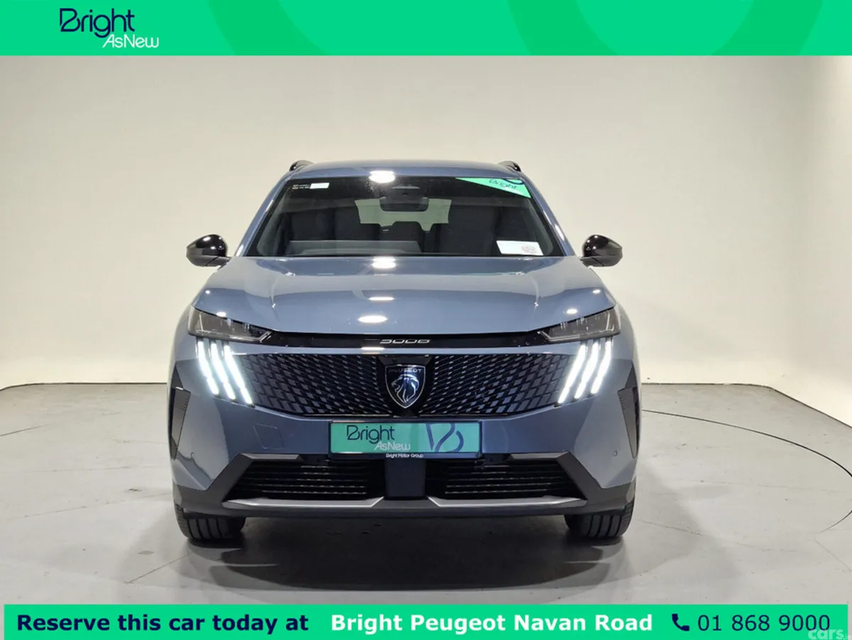 Peugeot 5008 MPV, Petrol, 2026, Blue