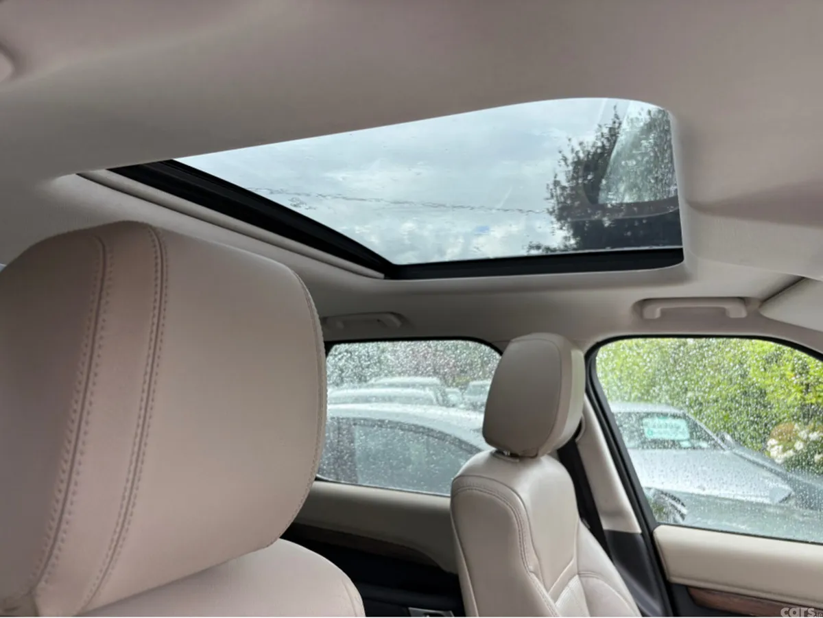 Land Rover Discovery SUV, Diesel, 2019, Red