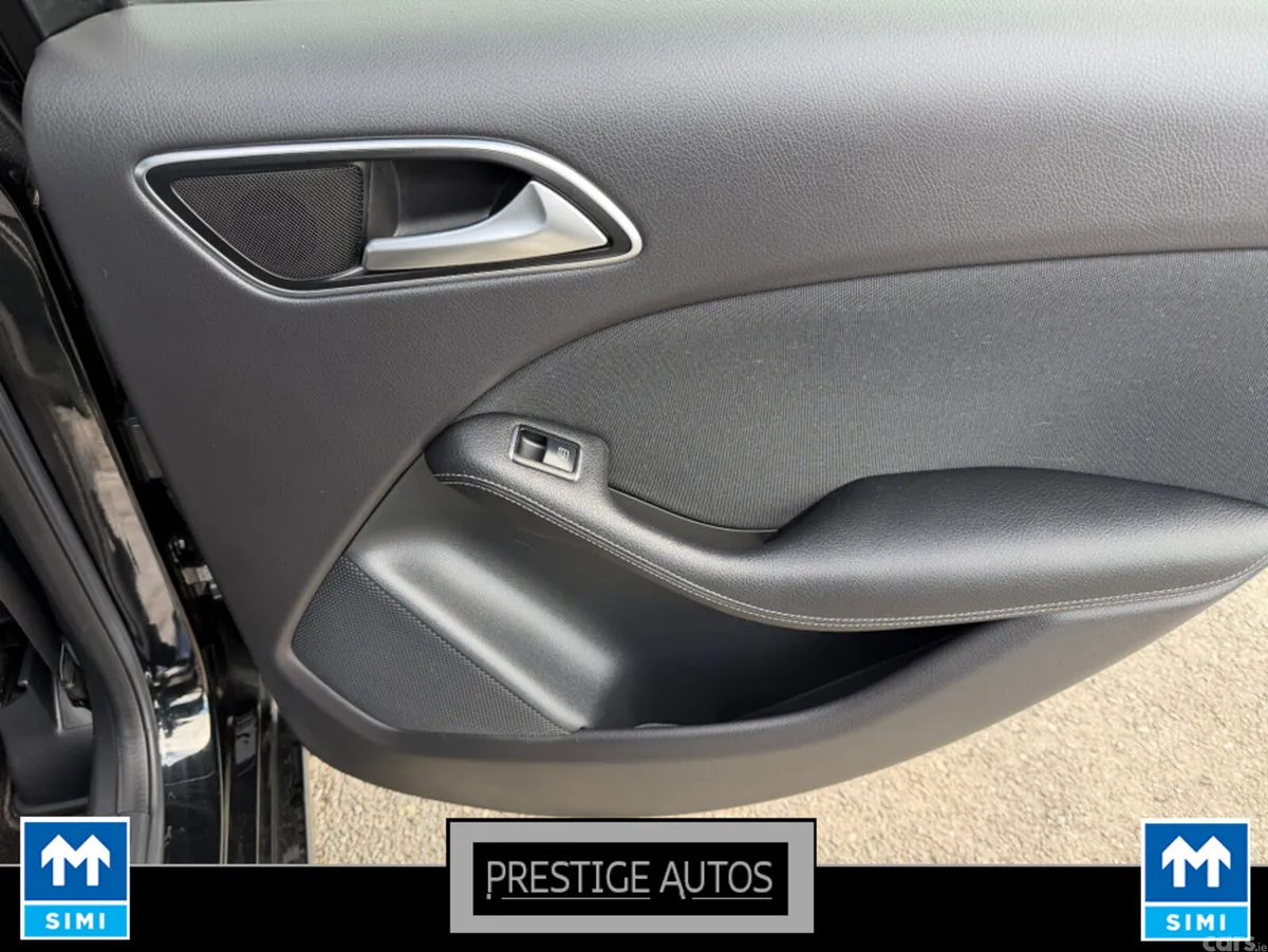 Mercedes-Benz B-Class Hatchback, Petrol, 2016, Black