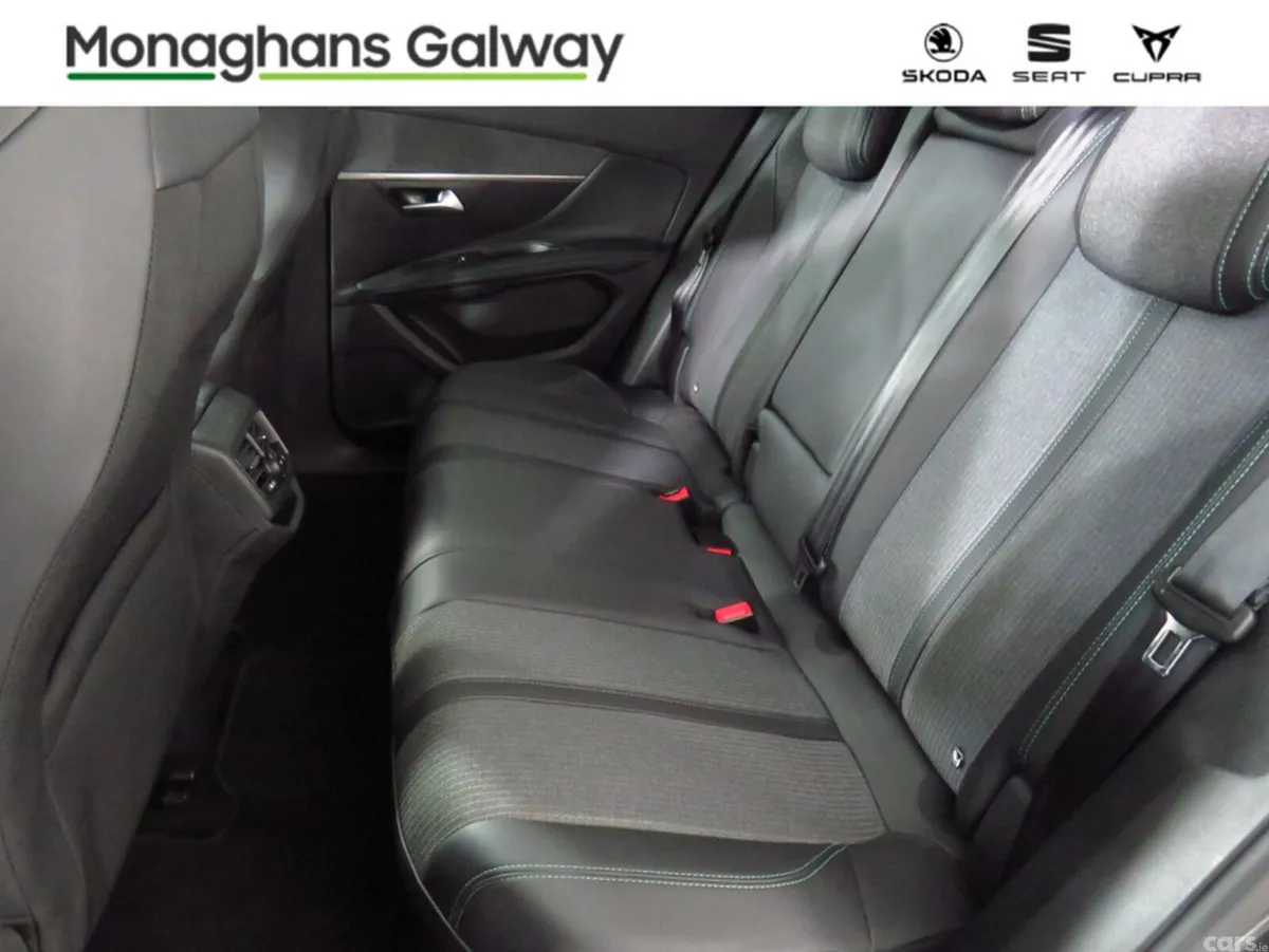 Peugeot 3008 MPV, Diesel, 2023, Grey
