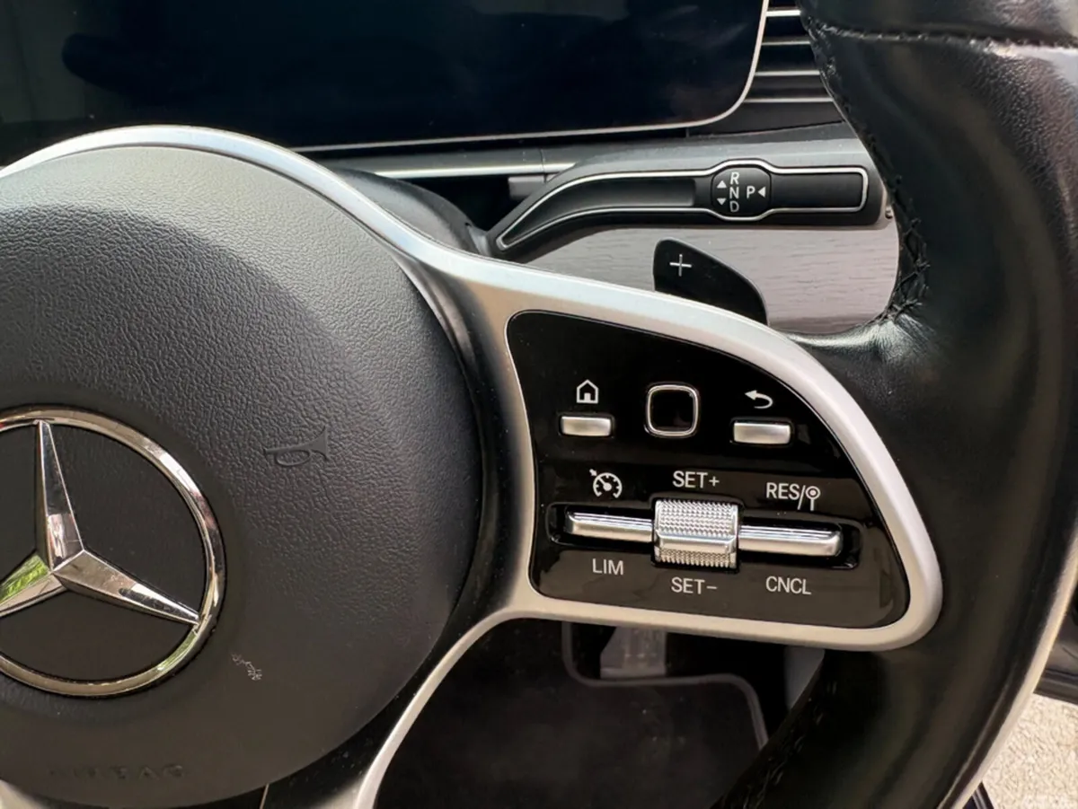 Mercedes-Benz GLE SUV, Diesel Plug-in Hybrid, 2021, Blue