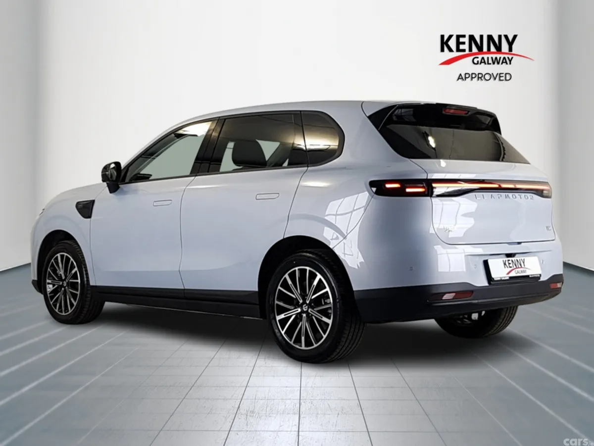 Leapmotor B10 SUV, Electric, 2026, Silver