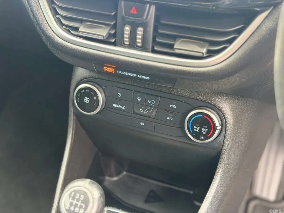 Ford Fiesta Hatchback, Petrol, 2020, White