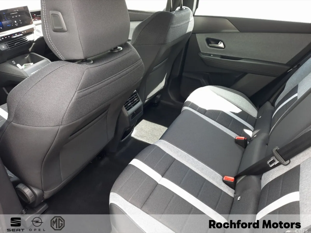 Opel Grandland SUV, Electric, 2026, Grey