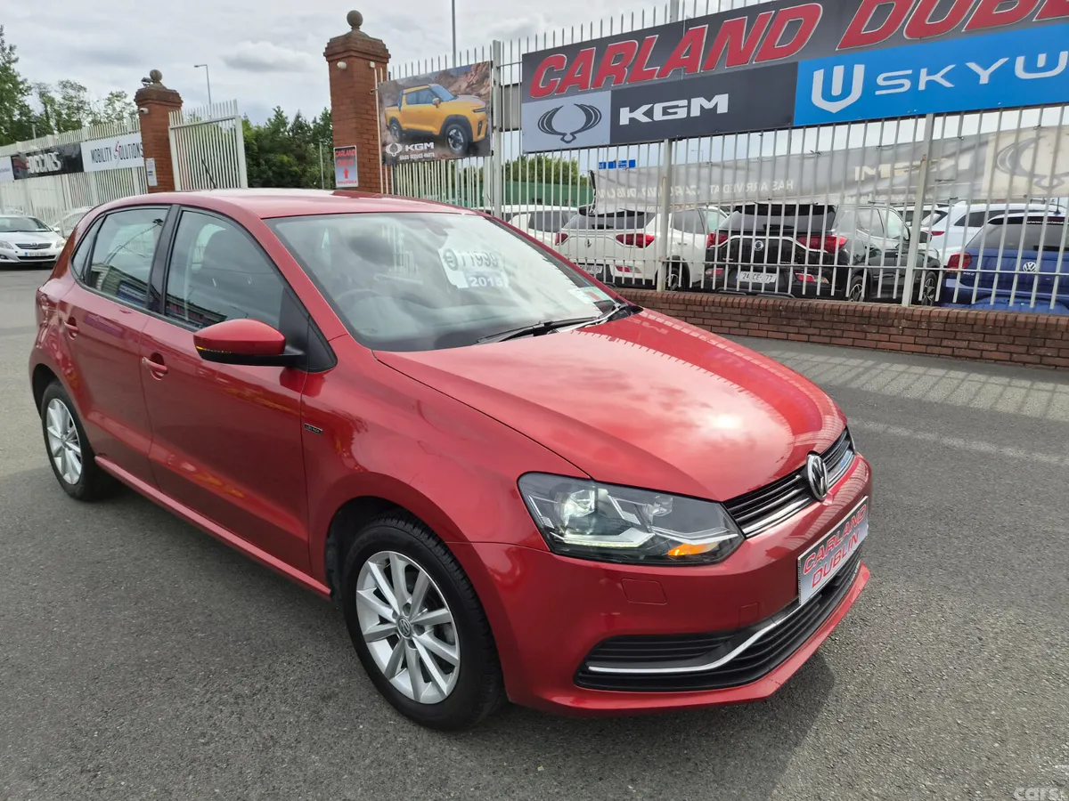 Volkswagen Polo Hatchback, Petrol, 2015, Red
