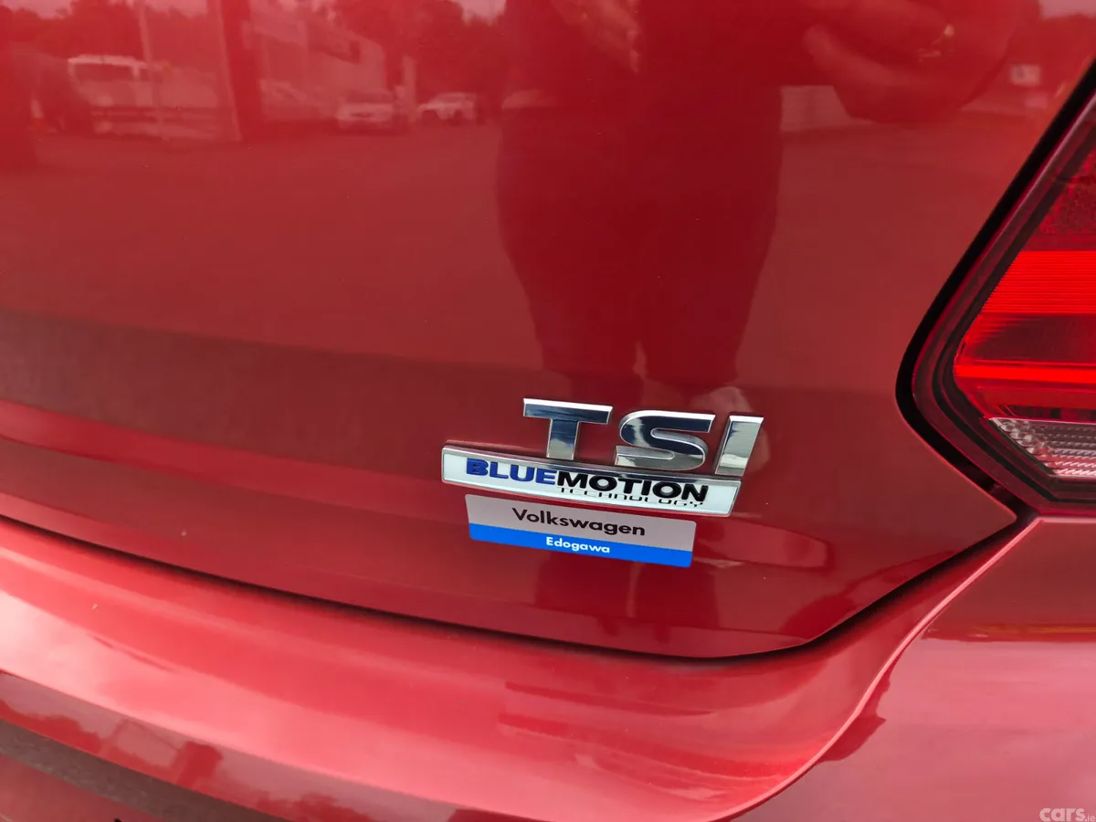 Volkswagen Polo Hatchback, Petrol, 2015, Red