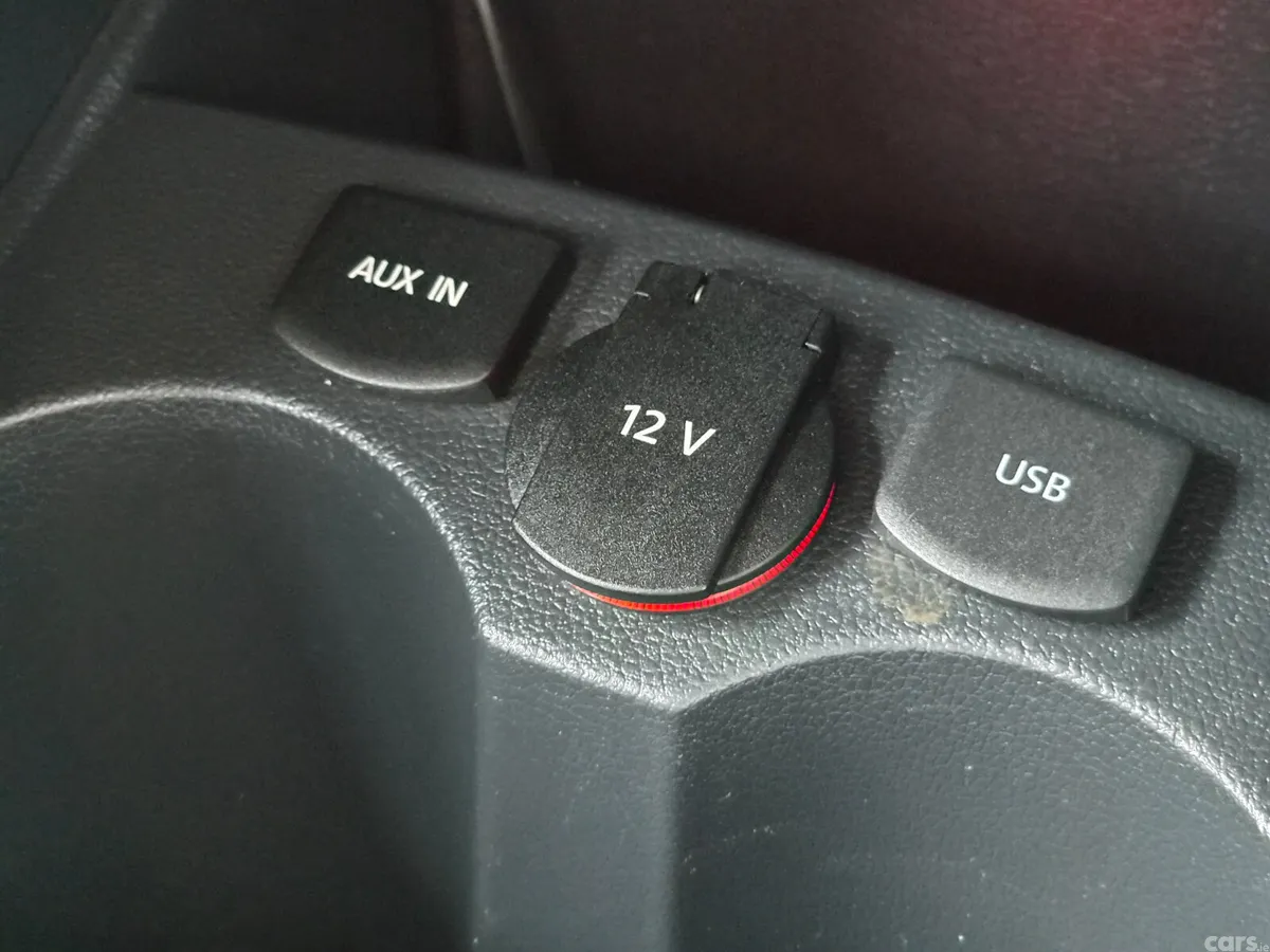 Volkswagen Polo Hatchback, Petrol, 2015, Red