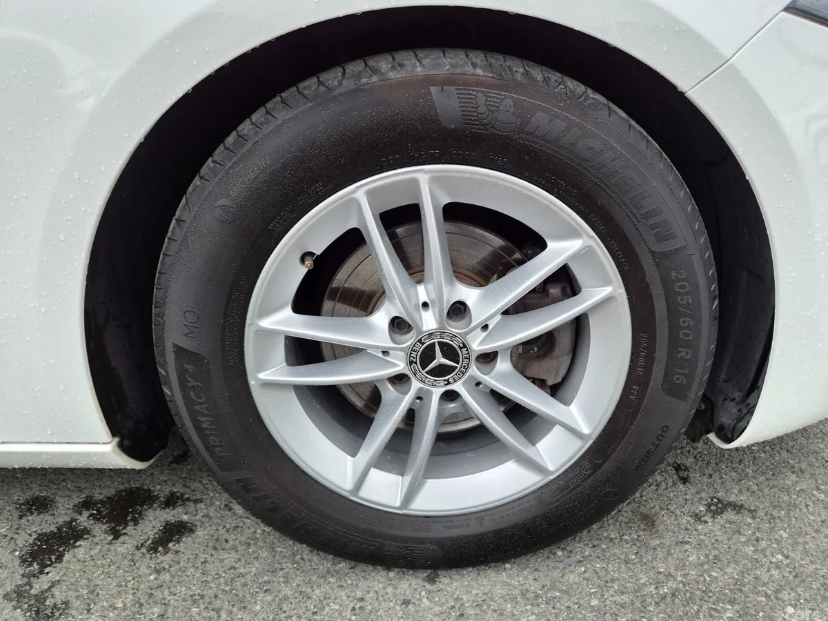 Mercedes-Benz A-Class Hatchback, Petrol, 2019, White