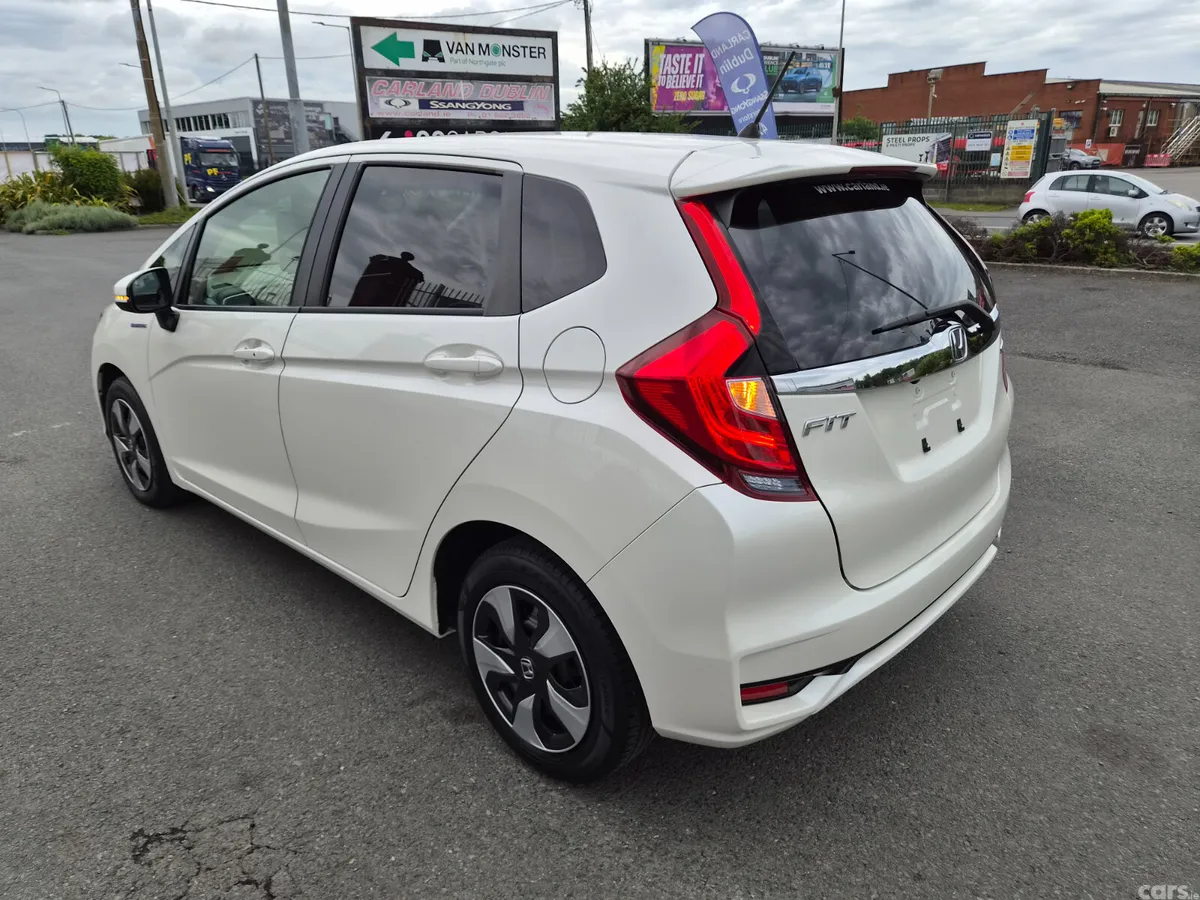 Honda Fit Hatchback, Petrol Hybrid, 2017, White